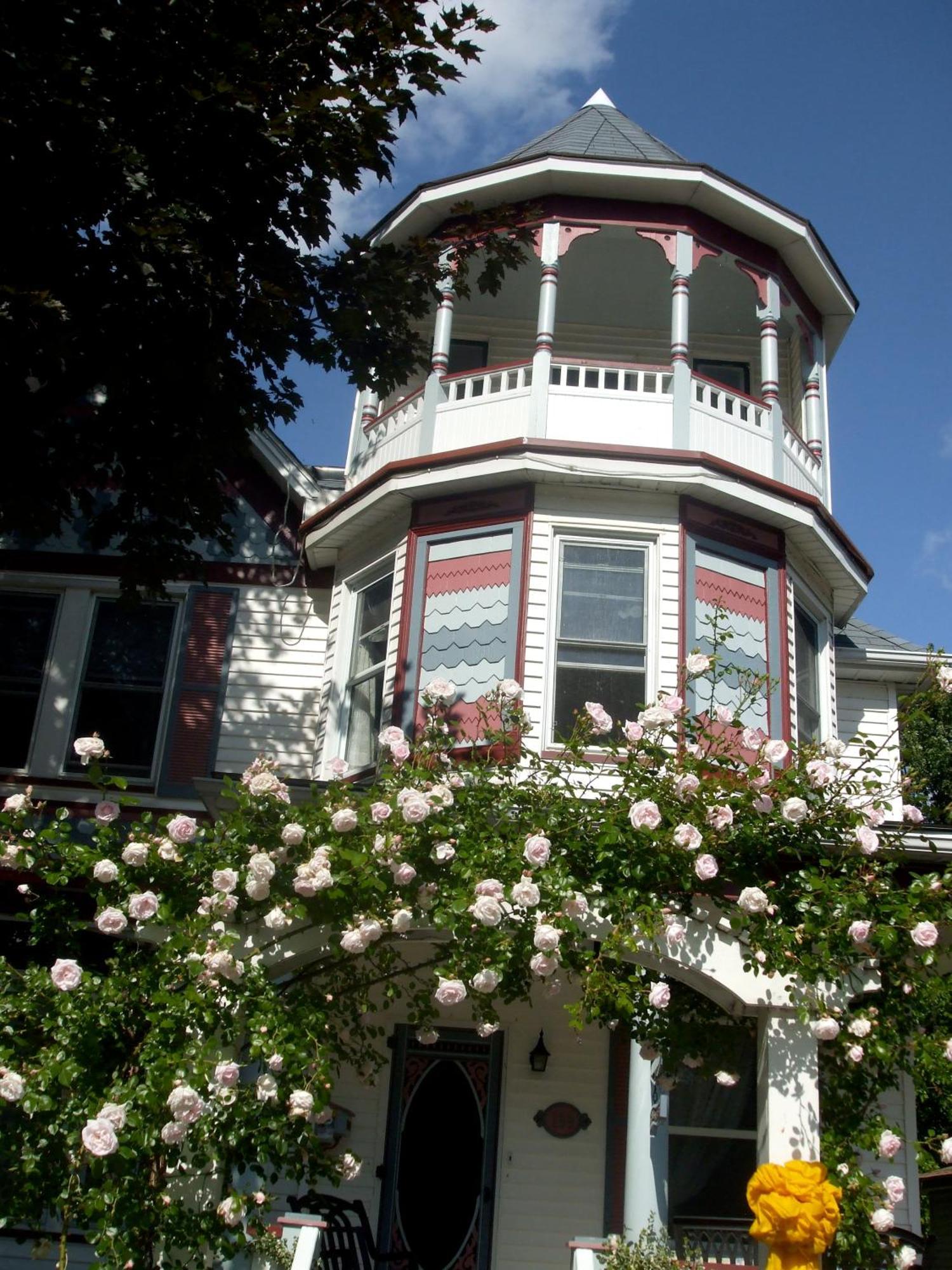 Amherstburg Bondy House Bed & Breakfast מראה חיצוני תמונה