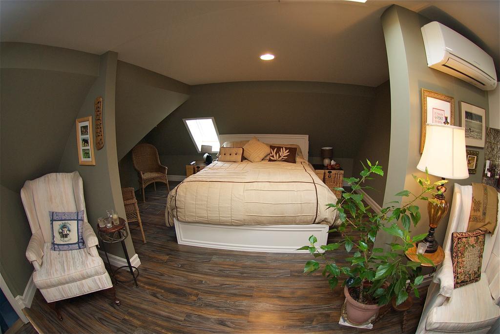Amherstburg Bondy House Bed & Breakfast מראה חיצוני תמונה