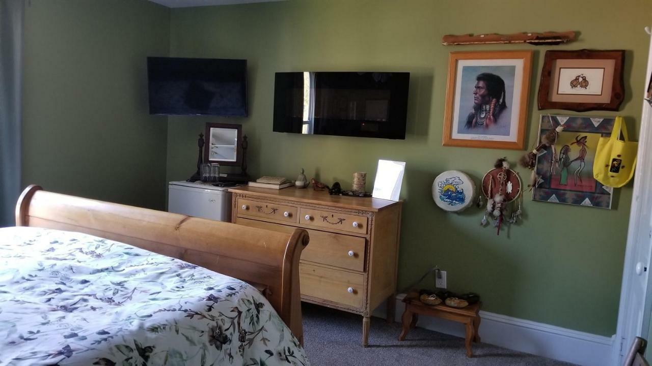 Amherstburg Bondy House Bed & Breakfast מראה חיצוני תמונה